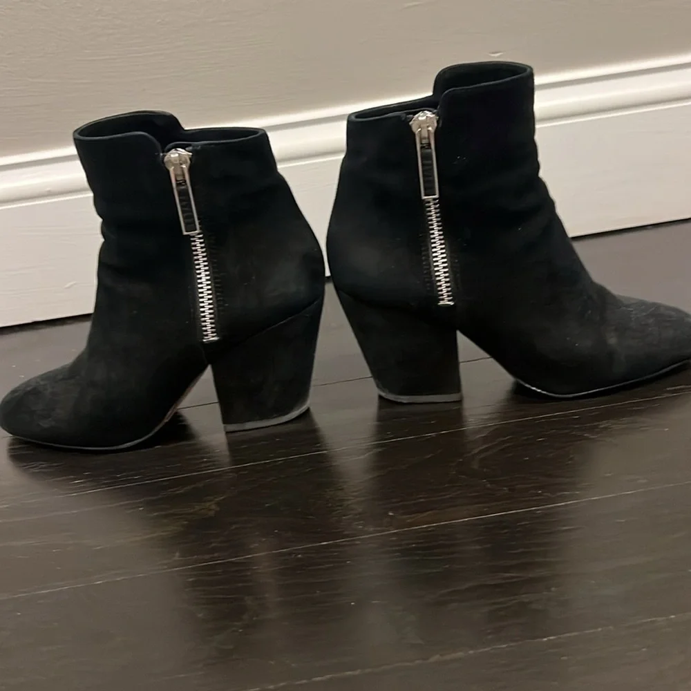 1. state Black Women's Ankle Boots size 5